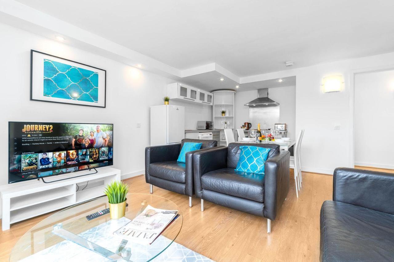 Luxury Two Bedroom Centre - Secure Parking - Rated Exceptional * Birmingham
