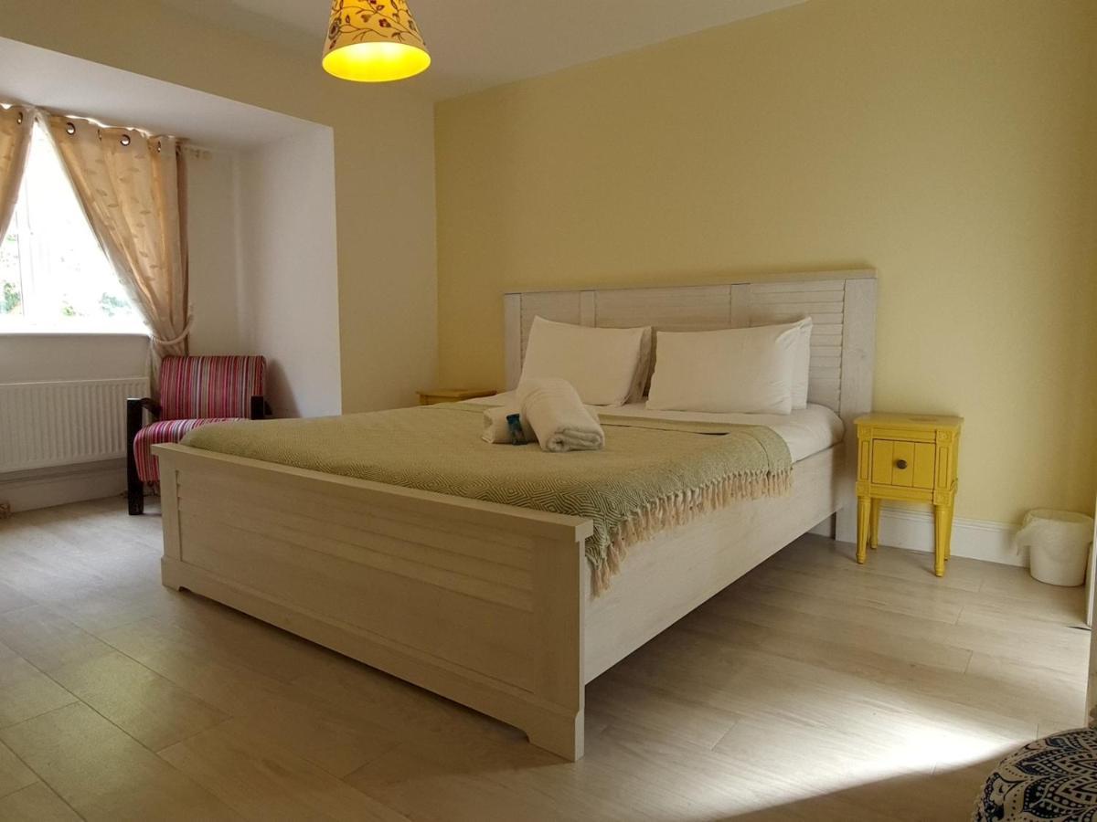 Pass The Keys Well Located Modern 5 Bedroom House * Birmingham
