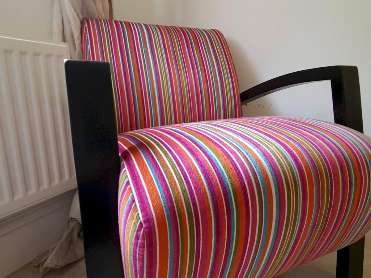 Pass The Keys Well Located Modern 5 Bedroom House Holiday home *
