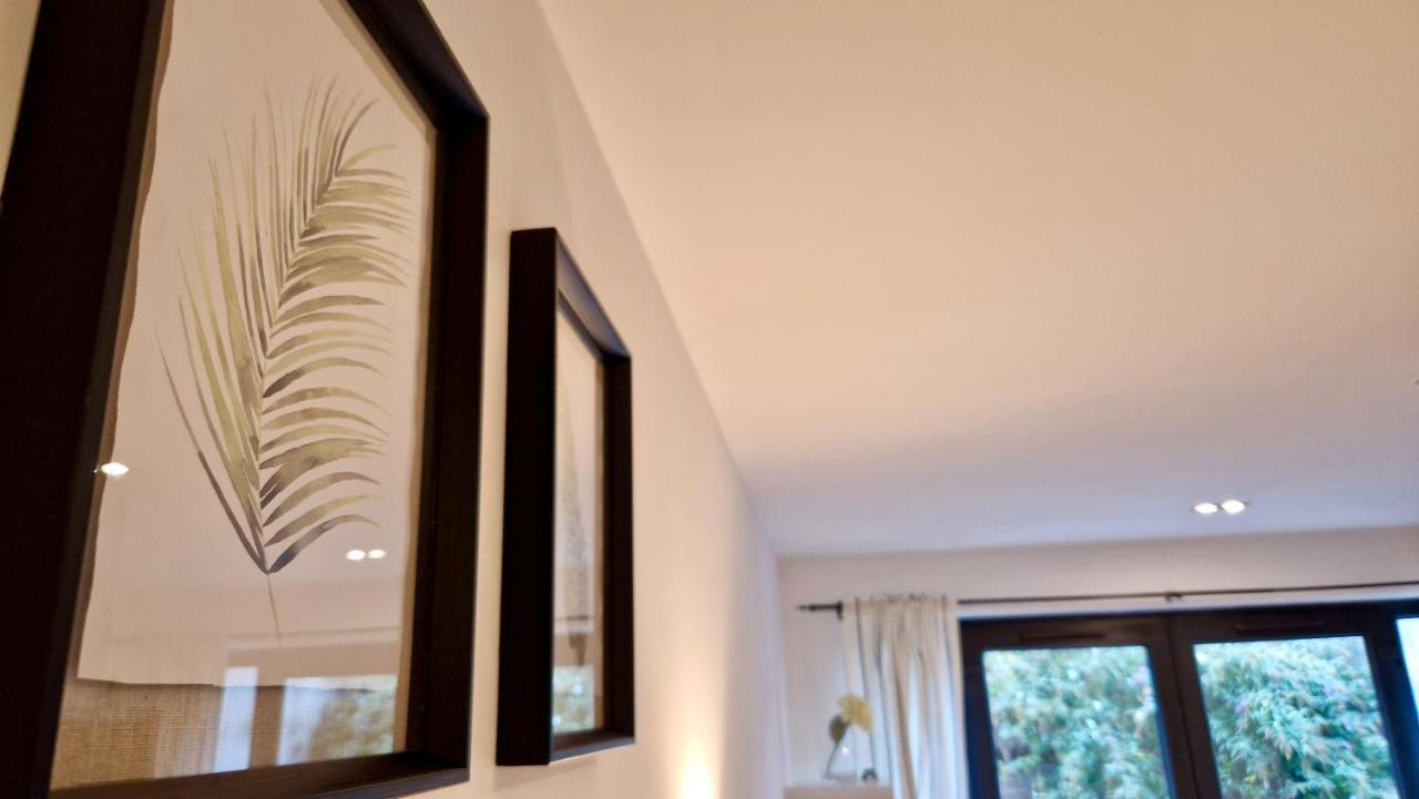 Spacious & Modern In Centre With Balcony Birmingham