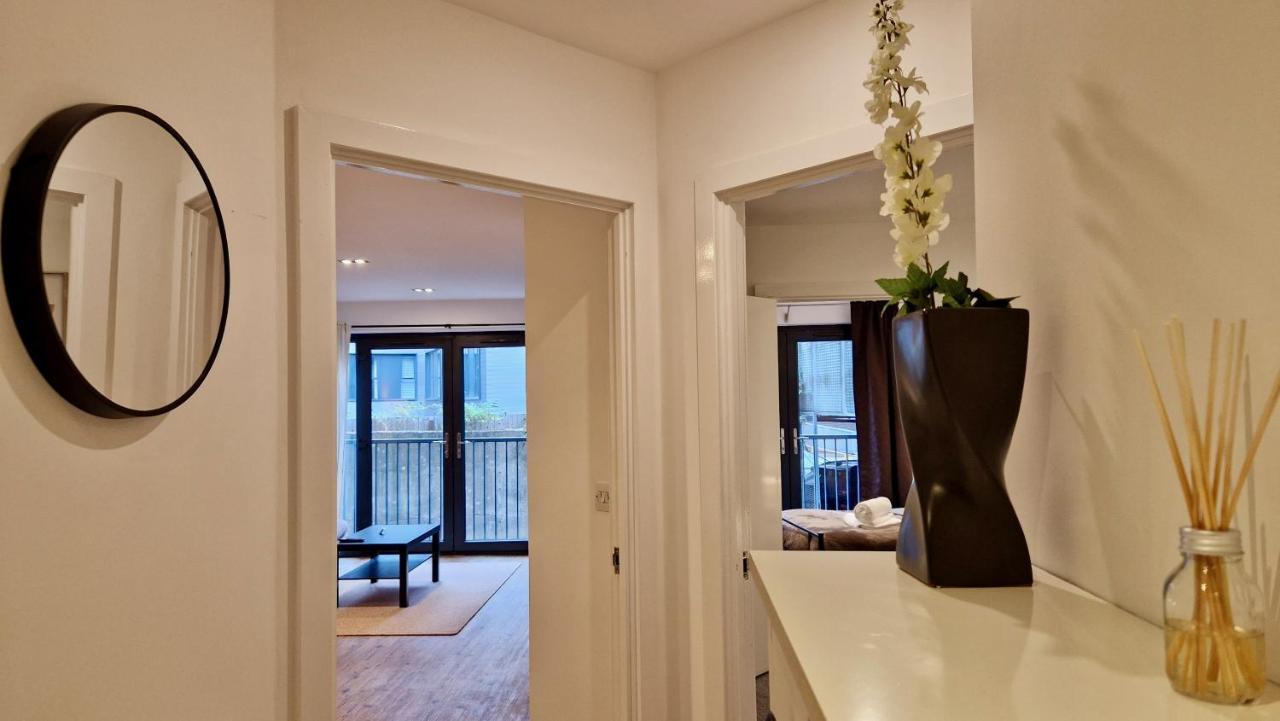 Spacious & Modern In Centre With Balcony Birmingham