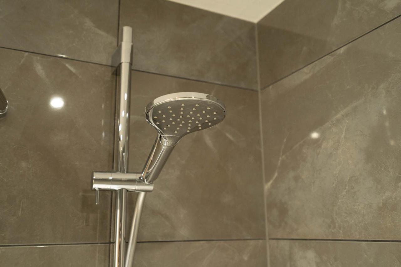 Cube/mailbox/luxury New Build- 2 Bed *