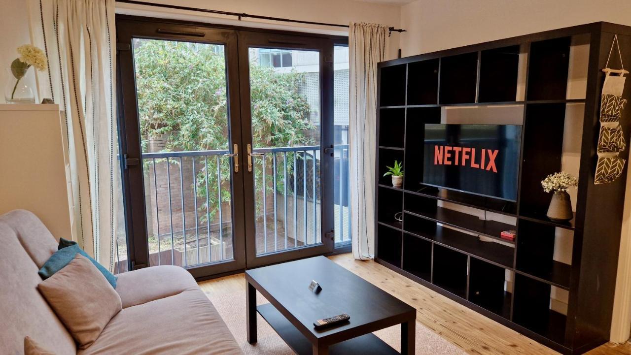 Spacious & Modern In Centre With Balcony Birmingham