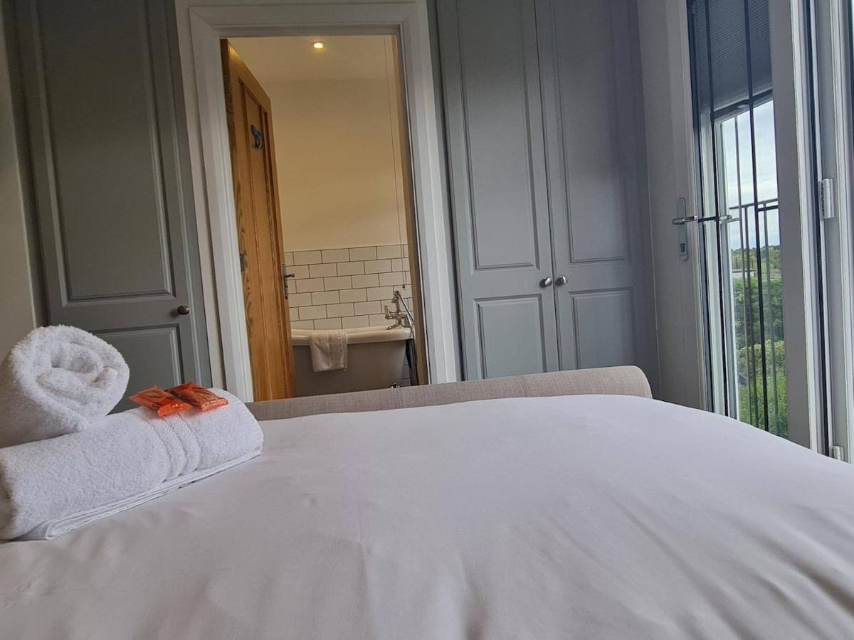 Pass The Keys Attractive Modern 2 Bedroom House In Harborne Holiday home Birmingham