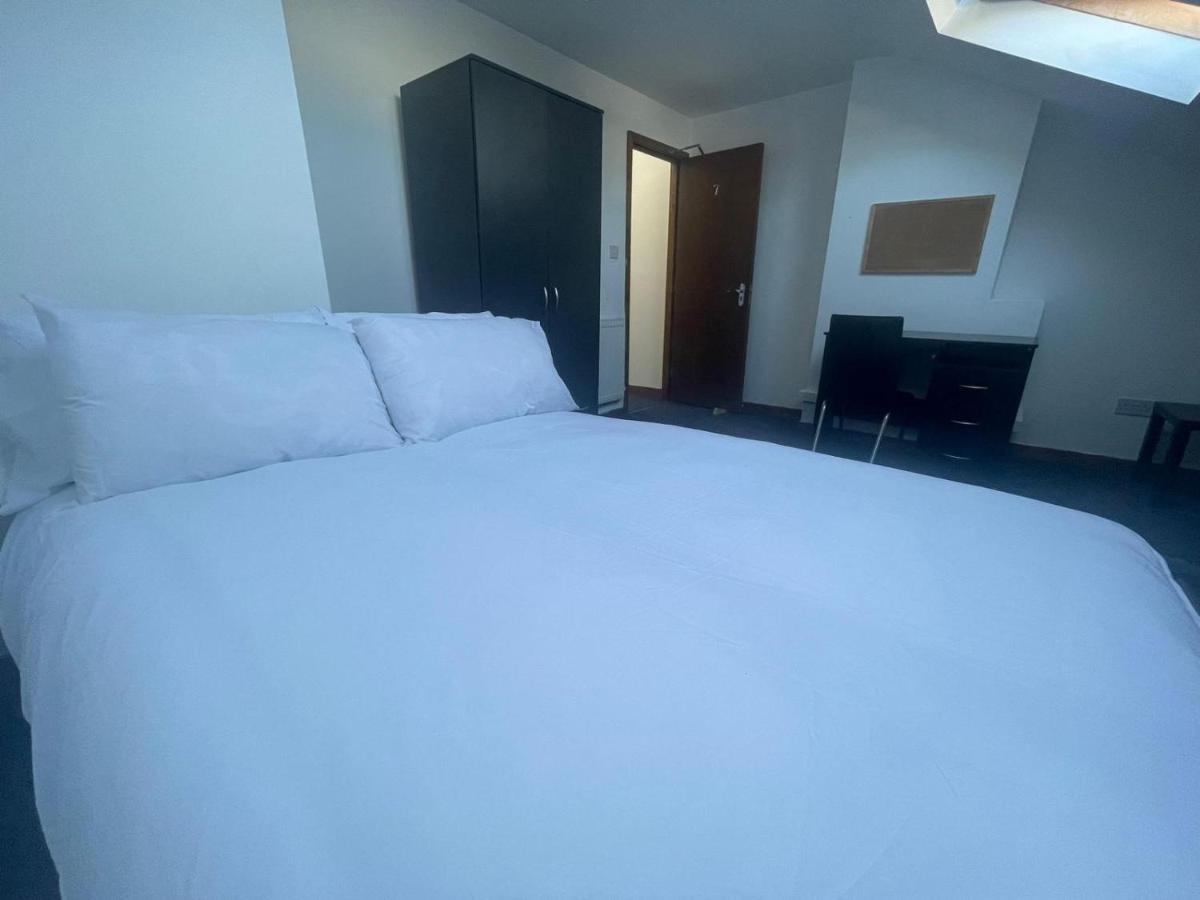 360 - Dale Rd Guest house *