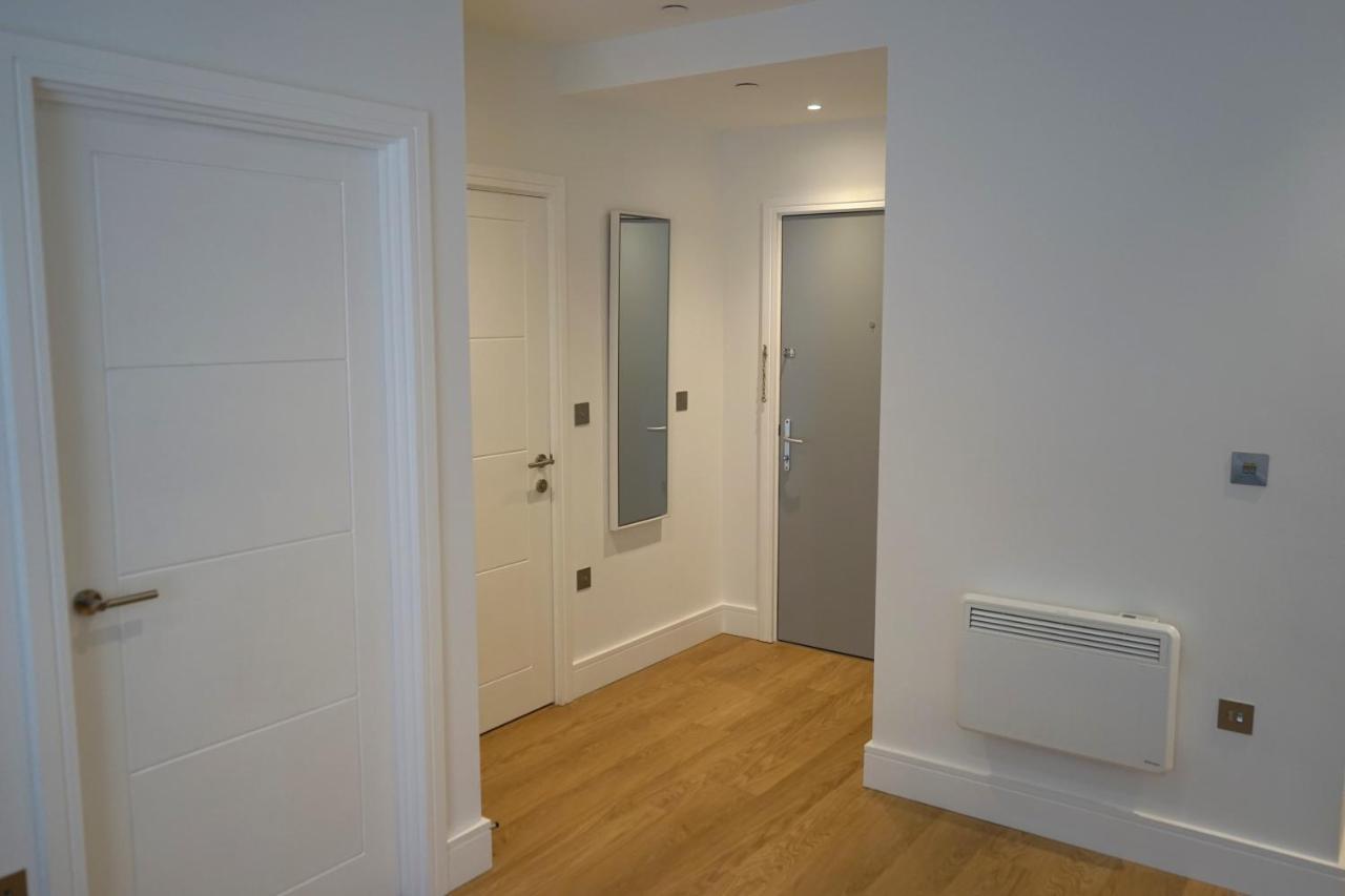 Exceptional 1king Lifestyle - Centrally Located