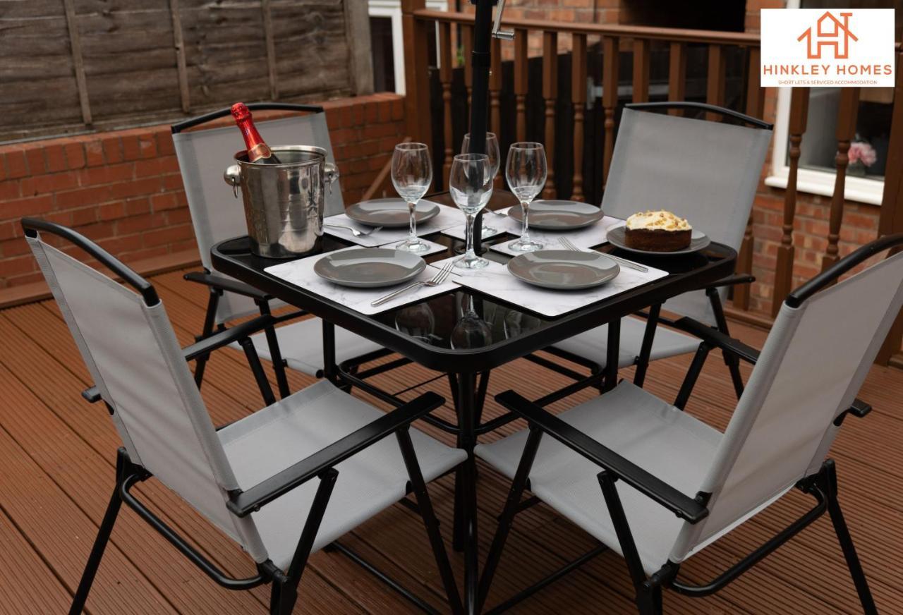 Lovely Refurbished - Free Parking-wifi By Hinkley Homes Short Lets & Serviced Apartment *
