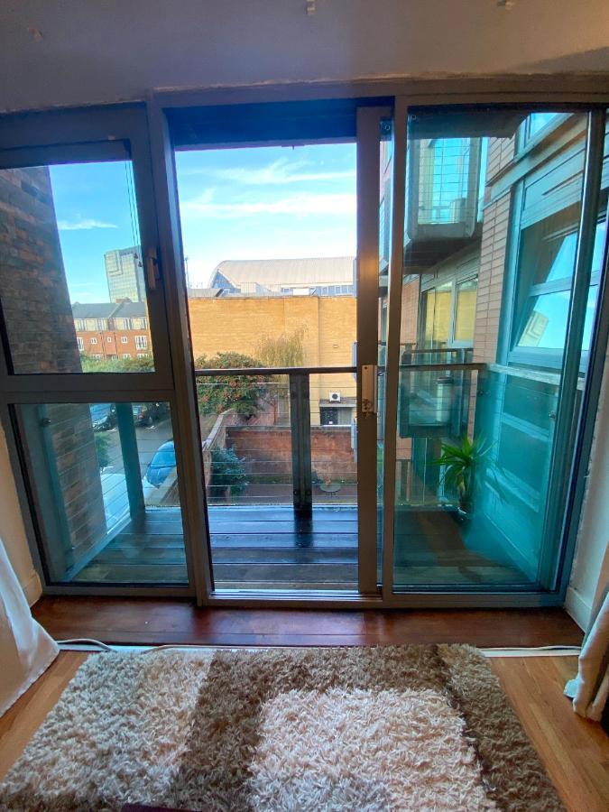 Apartment Swanky With Free Wifi *