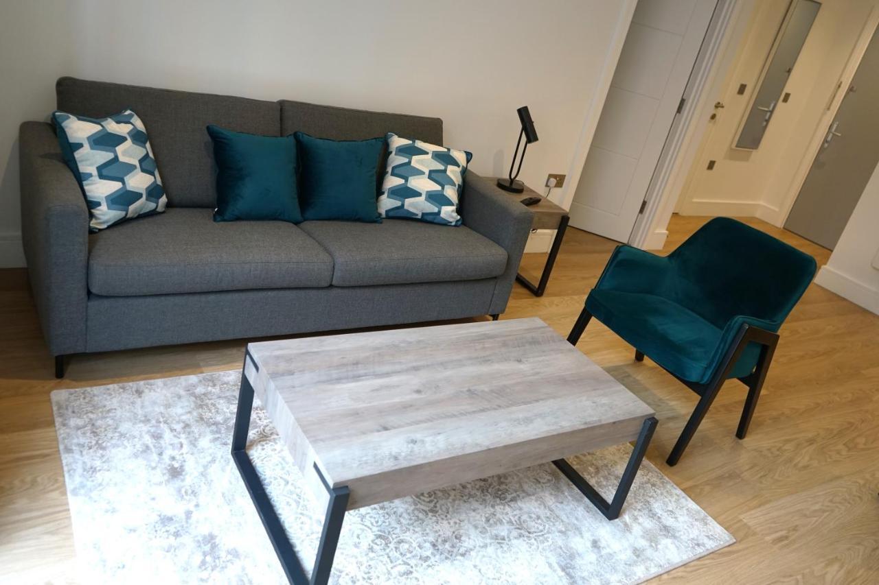 Exceptional 1king Lifestyle - Centrally Located Apartment Birmingham
