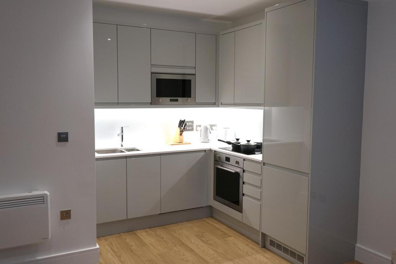 Exceptional 1king Lifestyle - Centrally Located *