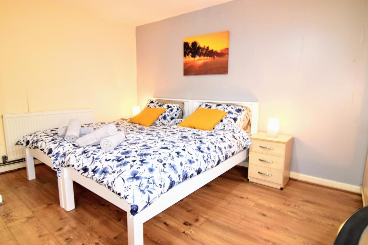Holiday home The Chinatown - Private Garden, Netflix, Bbq & Bar Birmingham