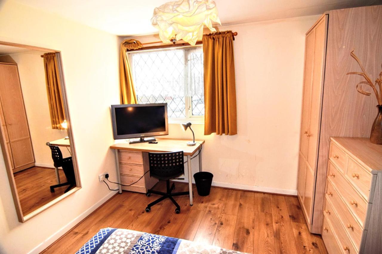Holiday home The Chinatown - Private Garden, Netflix, Bbq & Bar Birmingham
