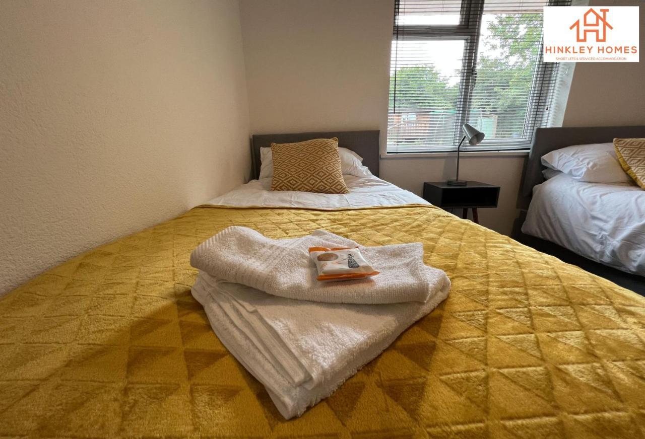 Apartment Lovely Refurbished - Free Parking-wifi By Hinkley Homes Short Lets & Serviced *