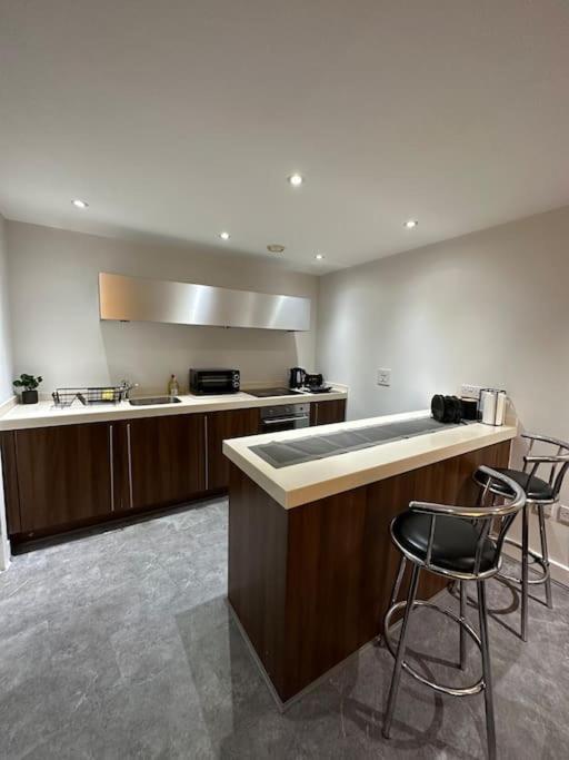 Apartment Heart Of Bham Free Parking *