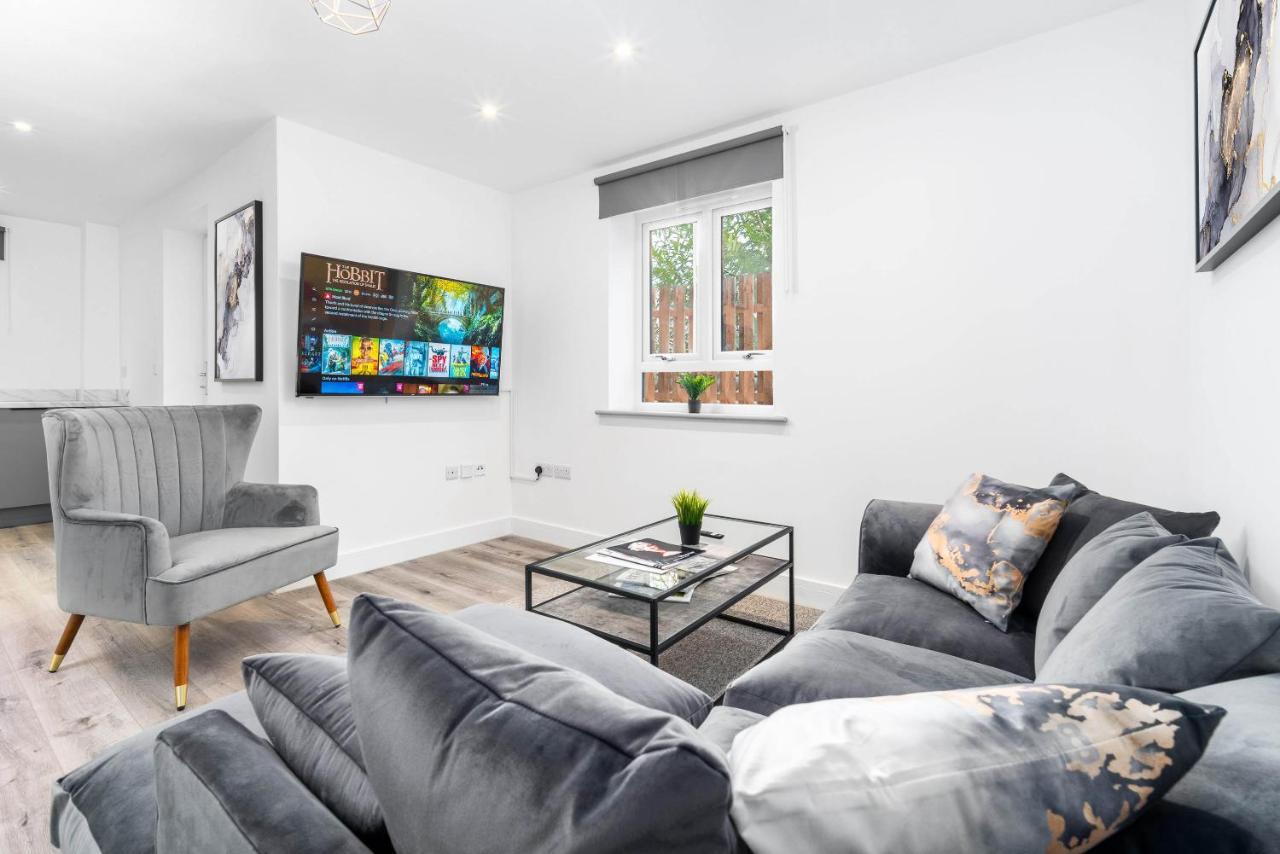 2 Bedroom - The Marsons Collection - New Luxury - Balcony - Secure Parking