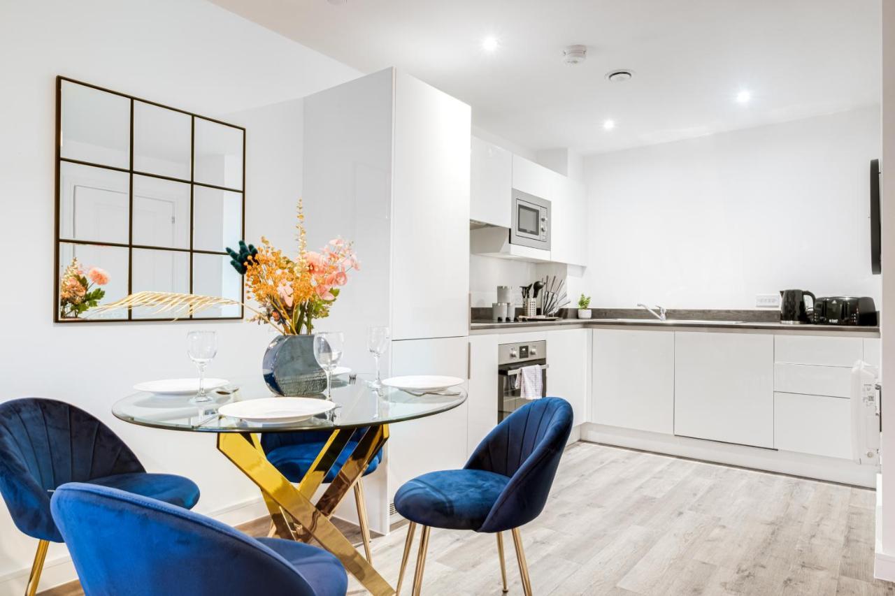 The Elixir 2 Bedroom Near Bullring Centre - Sleeps 7 Apartment *