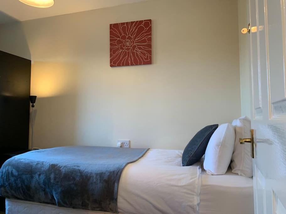 House - 10min To Centre - Sleeps 4 - Parking Villa Birmingham
