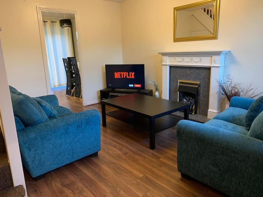 Villa House - 10min To Centre - Sleeps 4 - Parking Birmingham