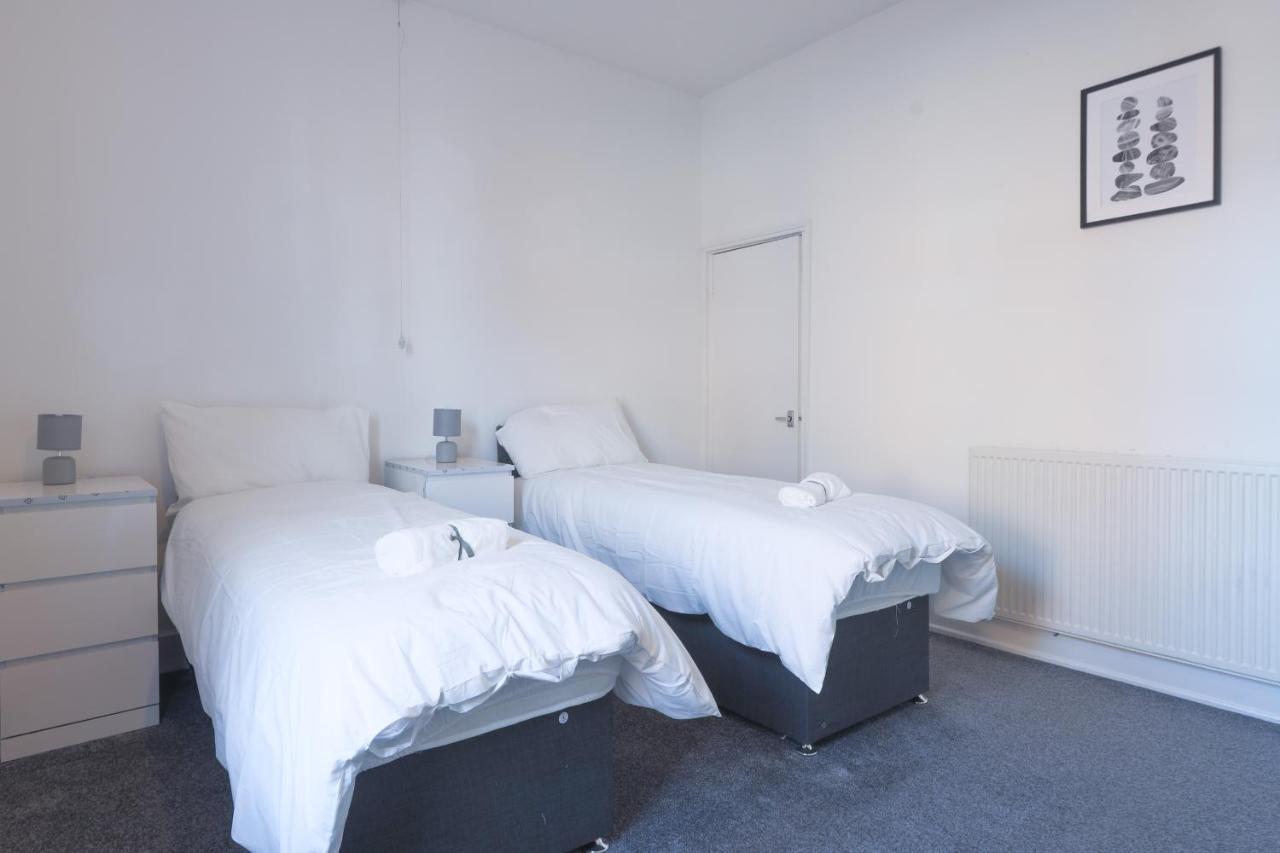 Cosy 3-bed Property In Moseley Village Holiday home *
