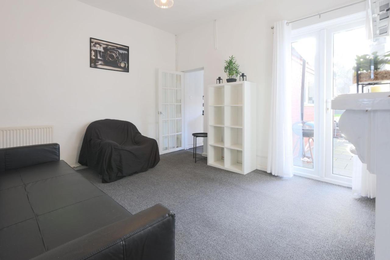 Cosy 3-bed Property In Moseley Village *
