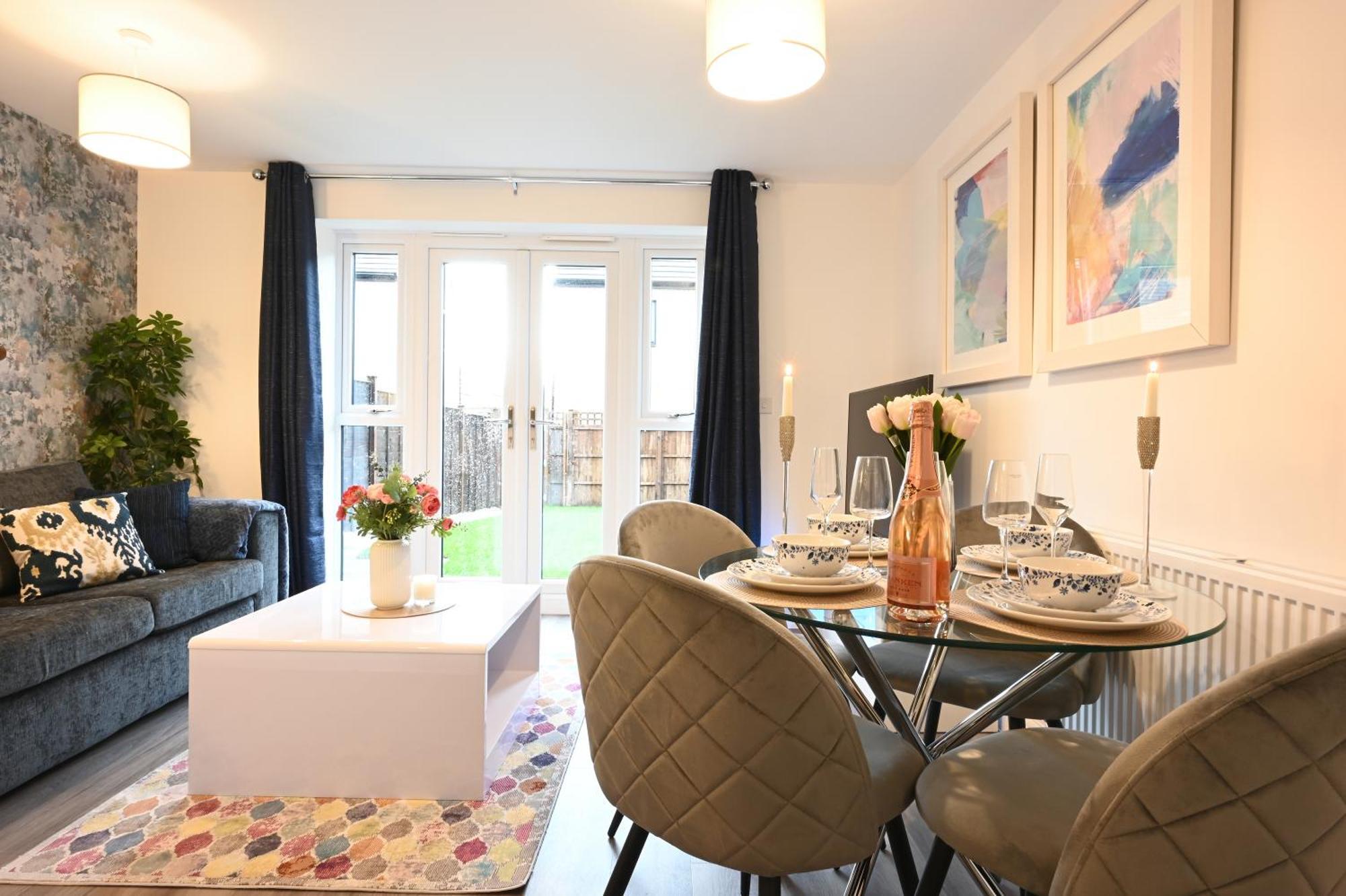 Luxury 4 Bed House With Gated Parking In The Heart Of Birmingham! Birmingham