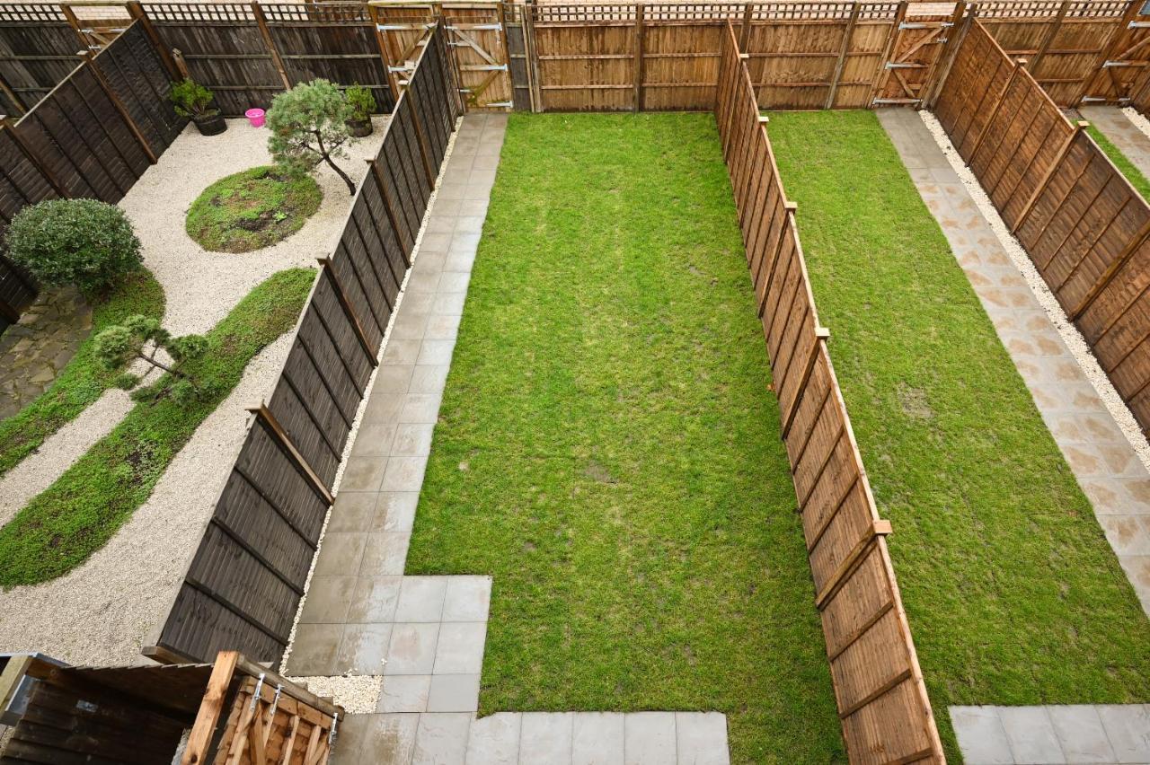 Apartment Luxury 4 Bed House With Gated Parking In The Heart Of Birmingham! Birmingham