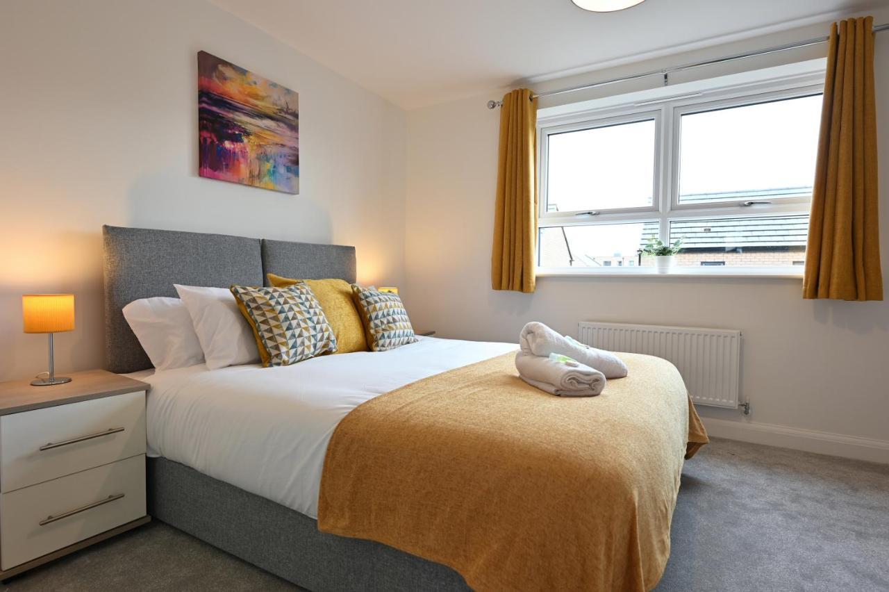 Luxury 4 Bed House With Gated Parking In The Heart Of Birmingham!