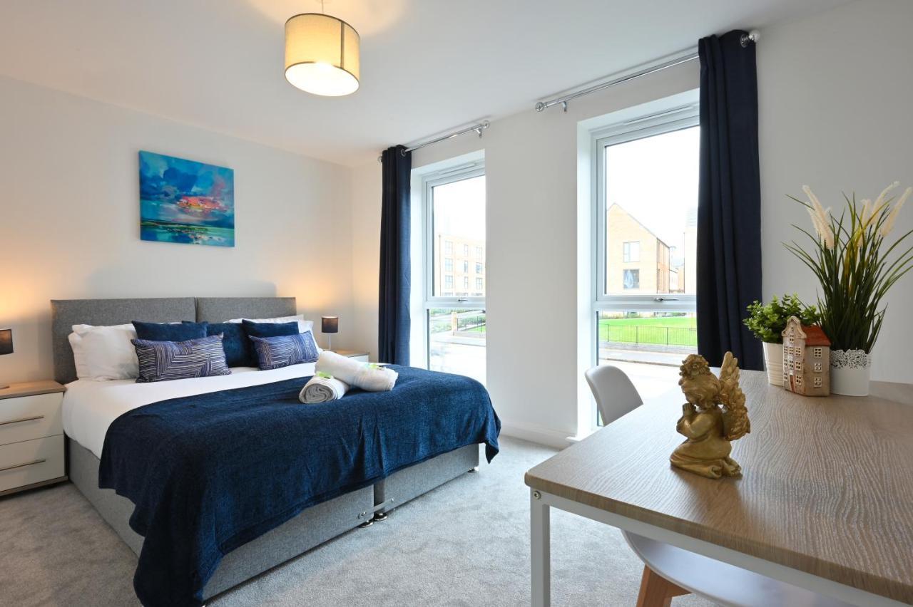 Luxury 4 Bed House With Gated Parking In The Heart Of Birmingham! *