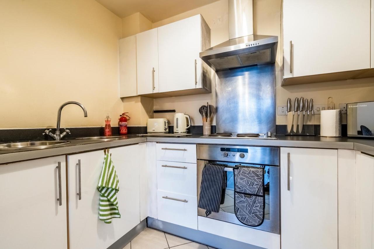 Apartment New Luxury Centre By Azura Nights