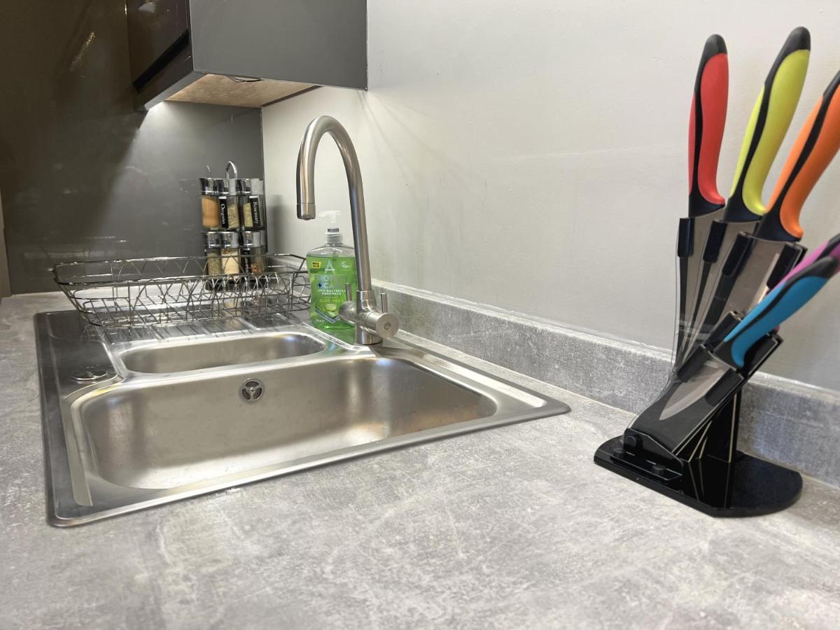 Centre Luxury Silver Forge - Two Bedroom With Office - Brand New Apartment Birmingham