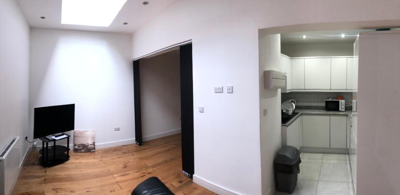 Apartment Beautiful Flat Available Next To The Center Birmingham