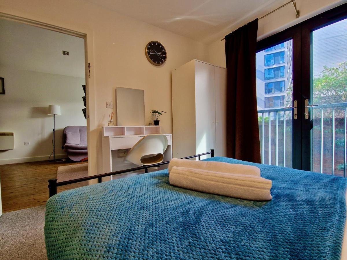 Spacious & Modern In Centre With Balcony