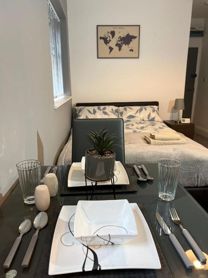 3. Private In Moseley, * Birmingham