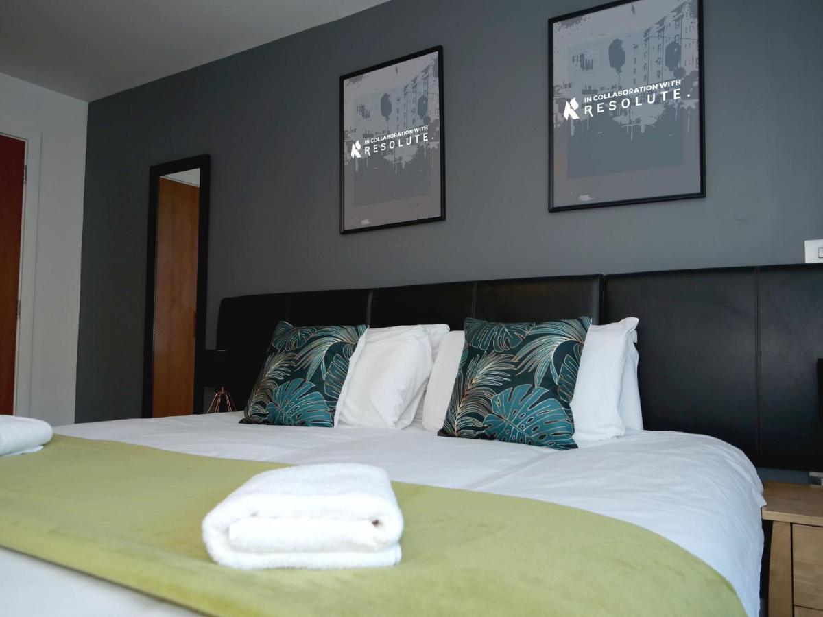 Arcadian One Bedroom - Sofa Bed - Balcony - Centre