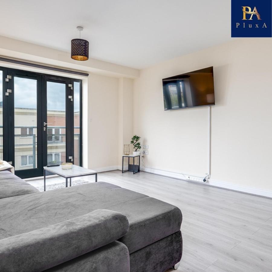 Apartment Pluxa Claassy Visit Centre Spacious With Free Parking
