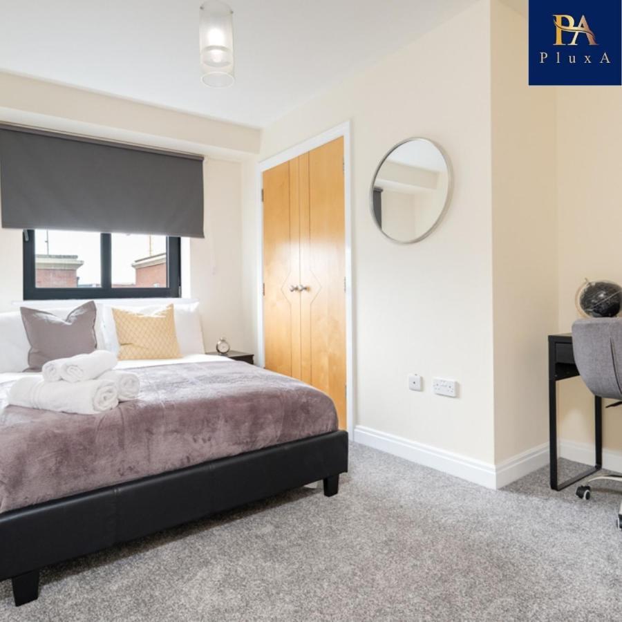 Pluxa Claassy Visit Centre Spacious With Free Parking Apartment *