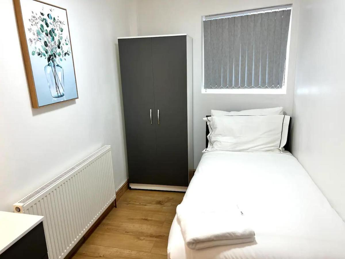 Centre Near China Town Guest house *