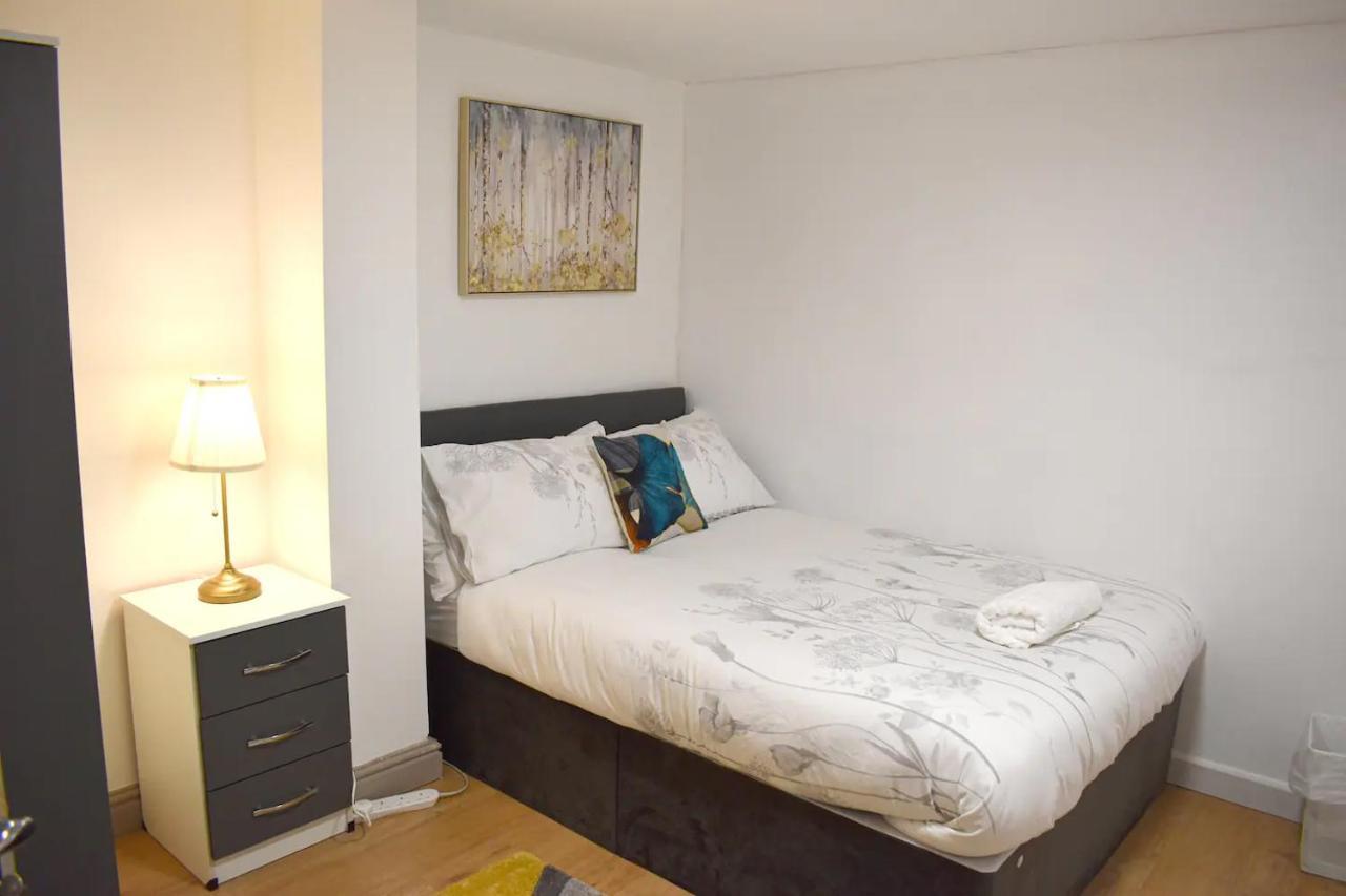 Centre Near China Town Guest house Birmingham