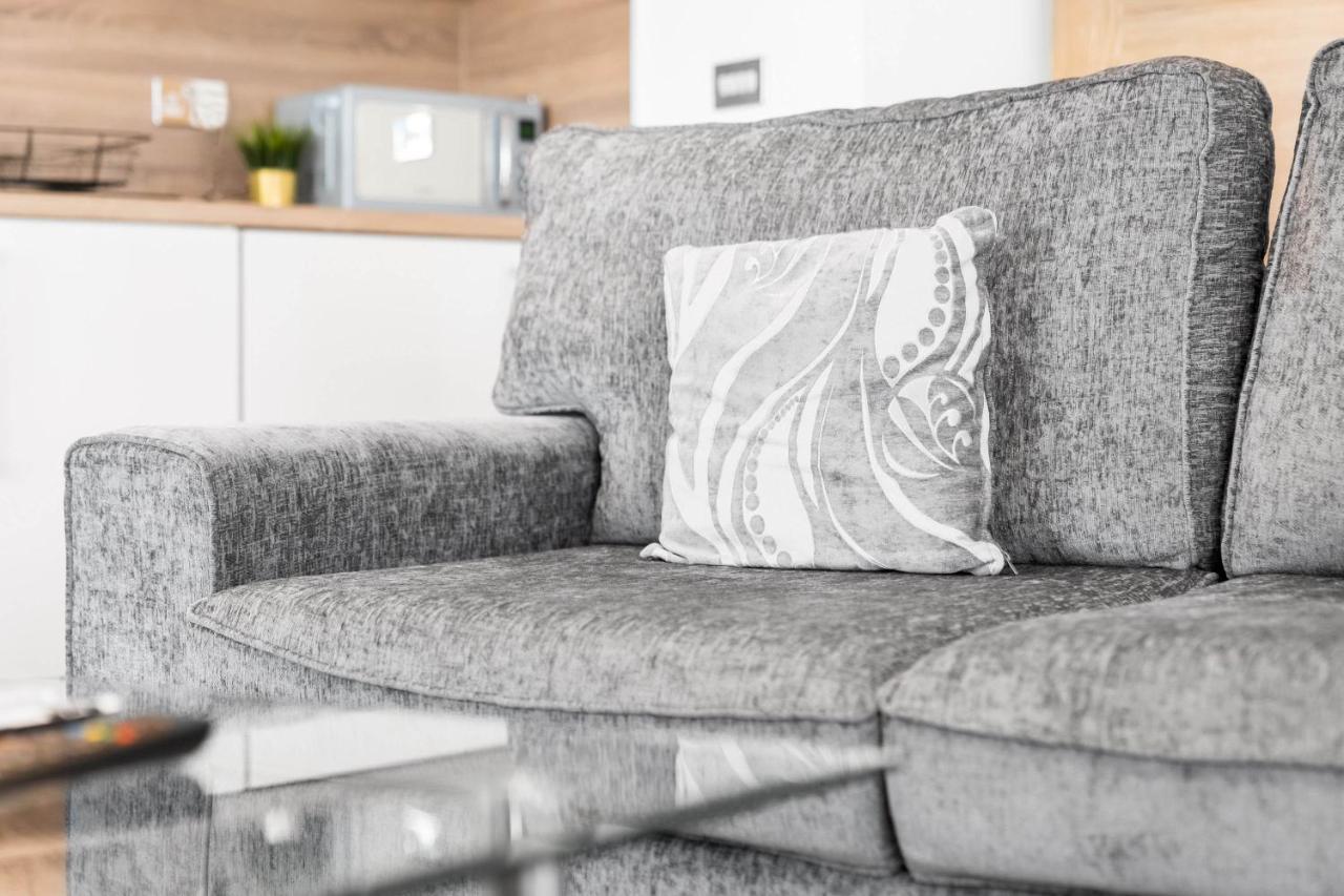 Centre - New - Smart Tv - Wifi - Intercom - Rated Apartment Birmingham