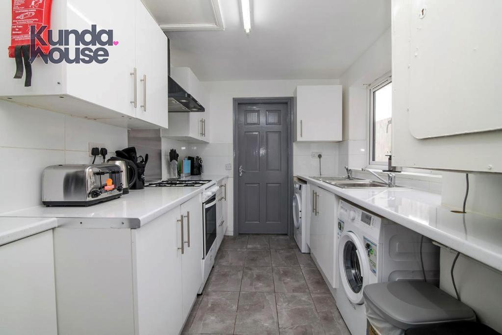 Kunda House Old Grange * Birmingham
