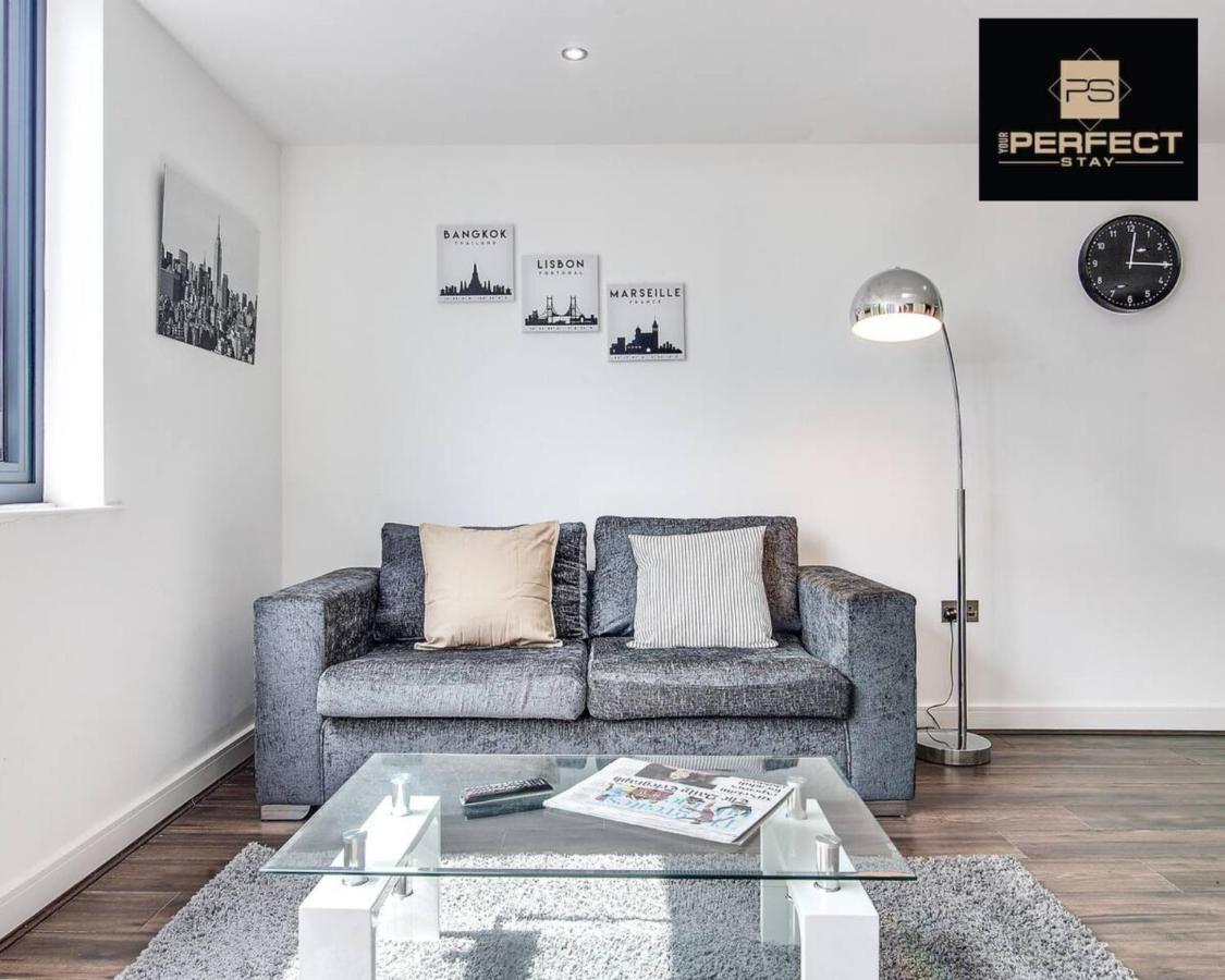 Apartment Luxe Modern By Your Perfect Short Lets