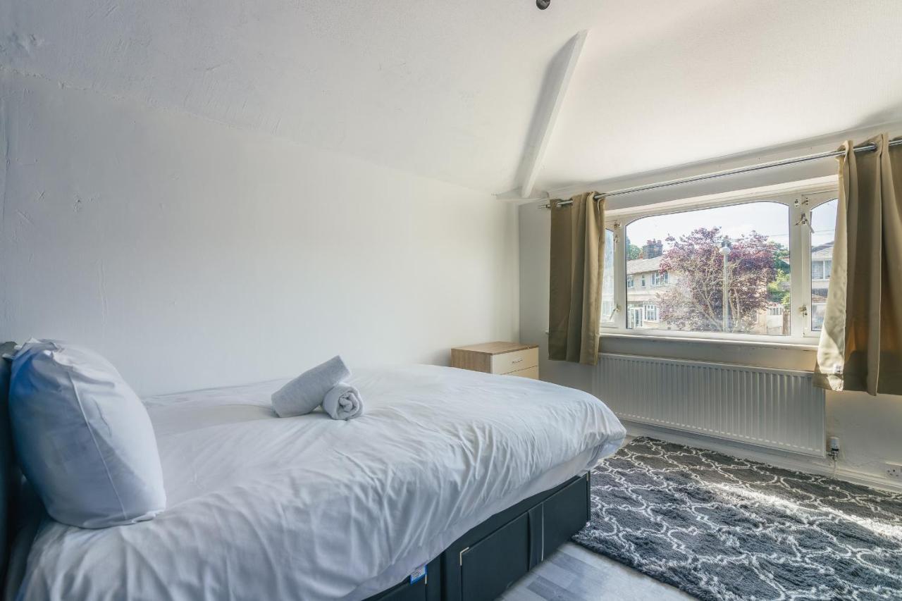 Comfy Moseley Holiday home