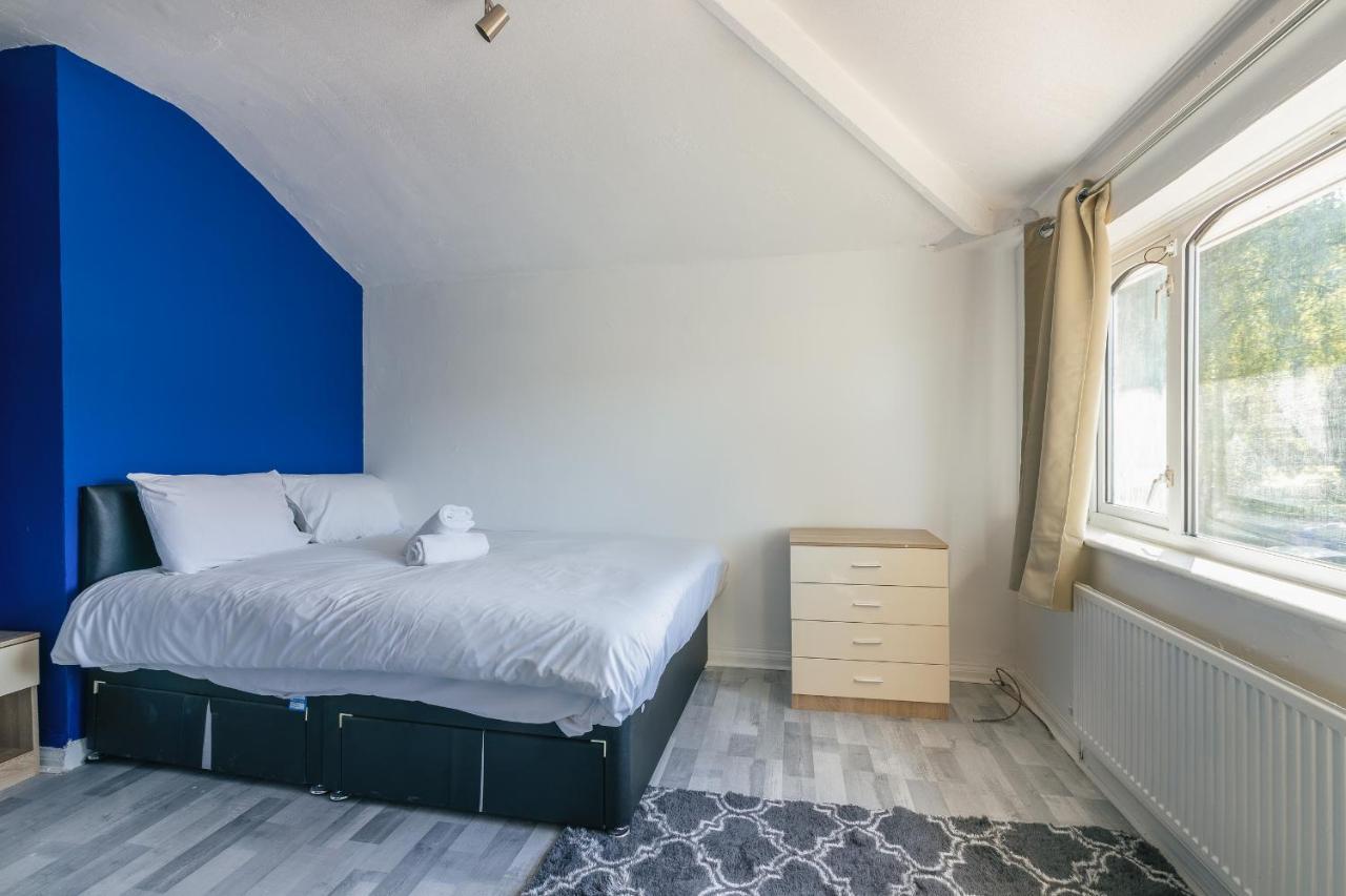 Holiday home Comfy Moseley *