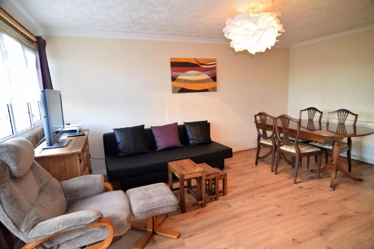 The Chinatown House -bbq, Free Parking, Garden, Bar, Kitchen, Dryer, Center Holiday home