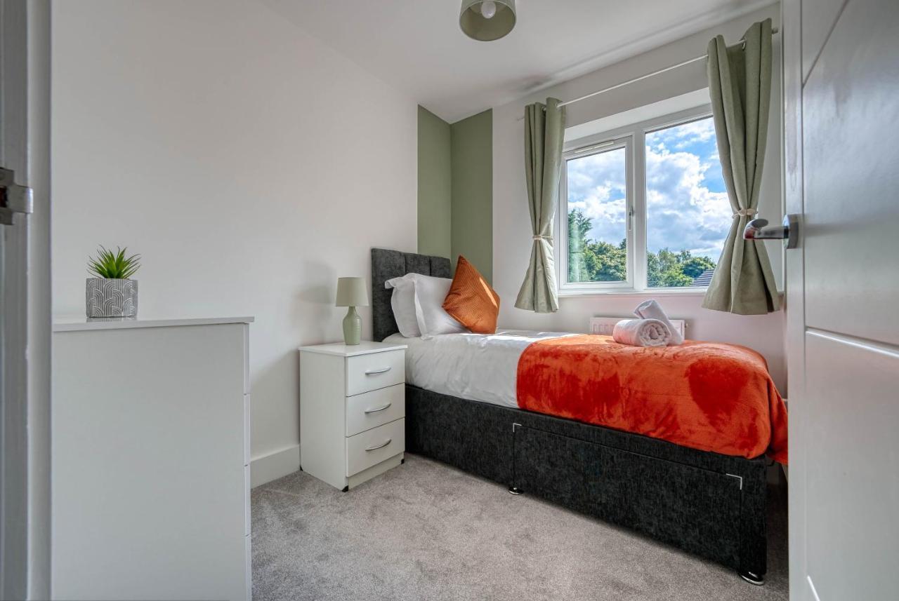 Holiday home Luxurious Private Parking Wifi - Near To Nec And Qeh