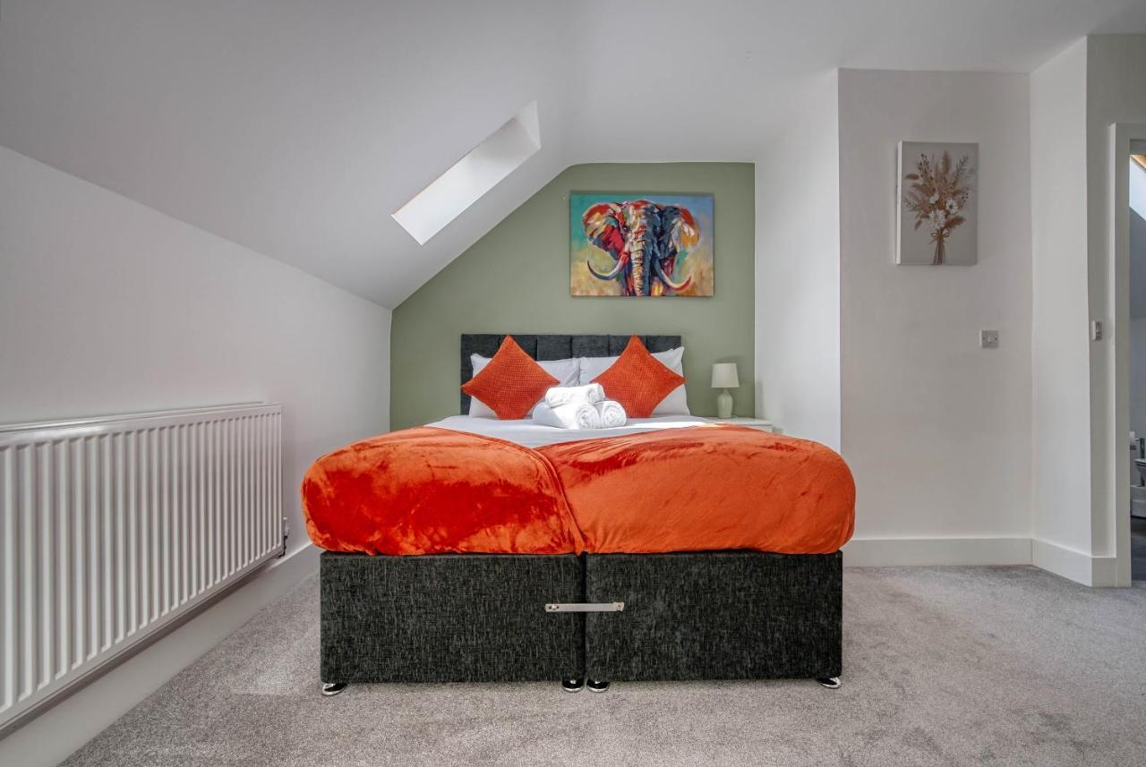 Holiday home Luxurious Private Parking Wifi - Near To Nec And Qeh *