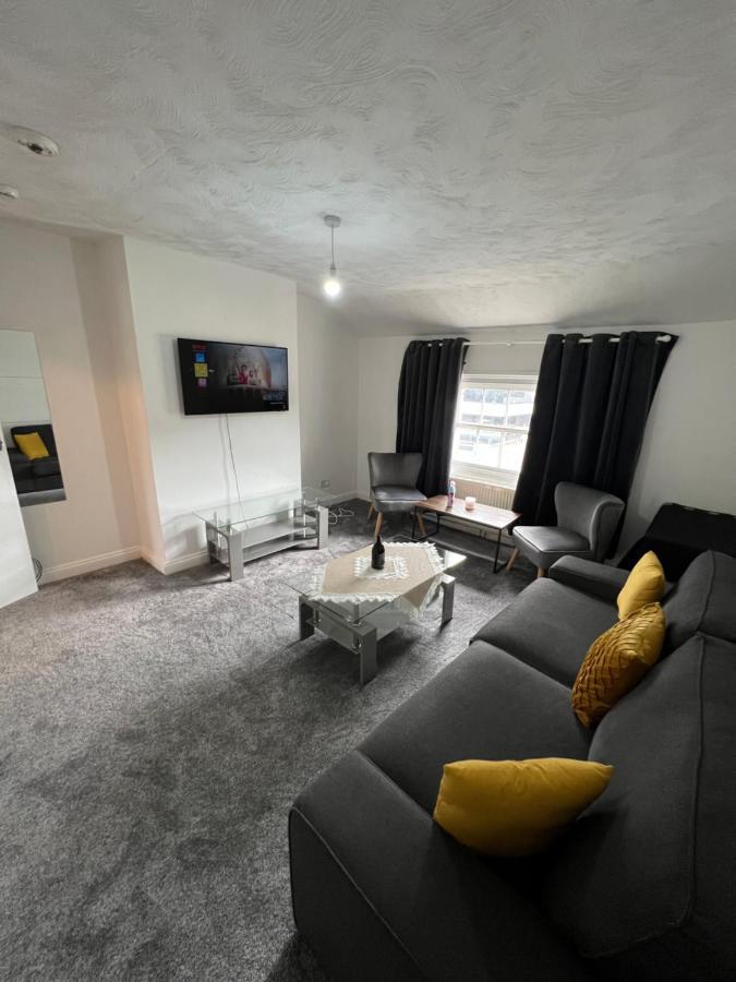 In The Heart Of Luxury 3 Bedroom 2 Bed Apartment Birmingham