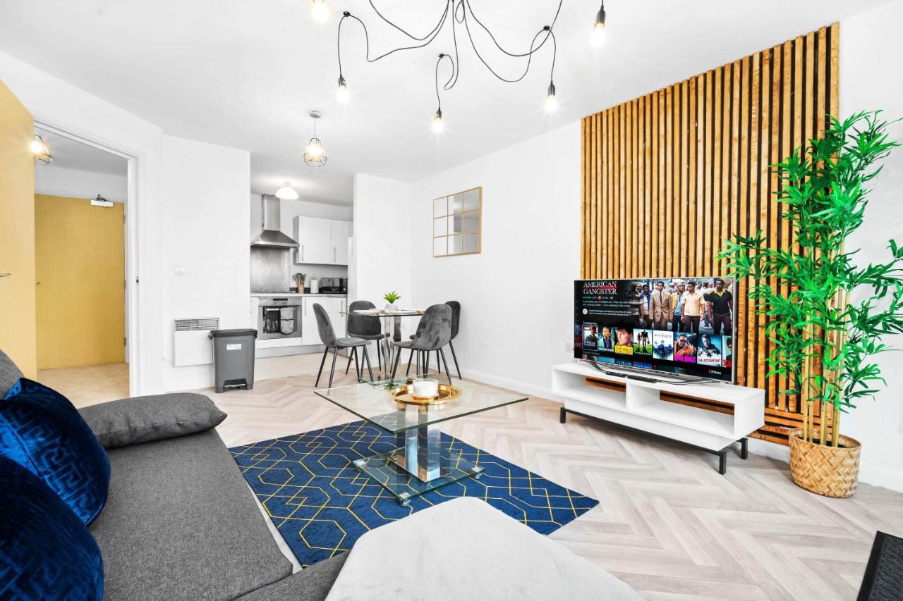 New Luxury Centre By Azura Nights * Birmingham
