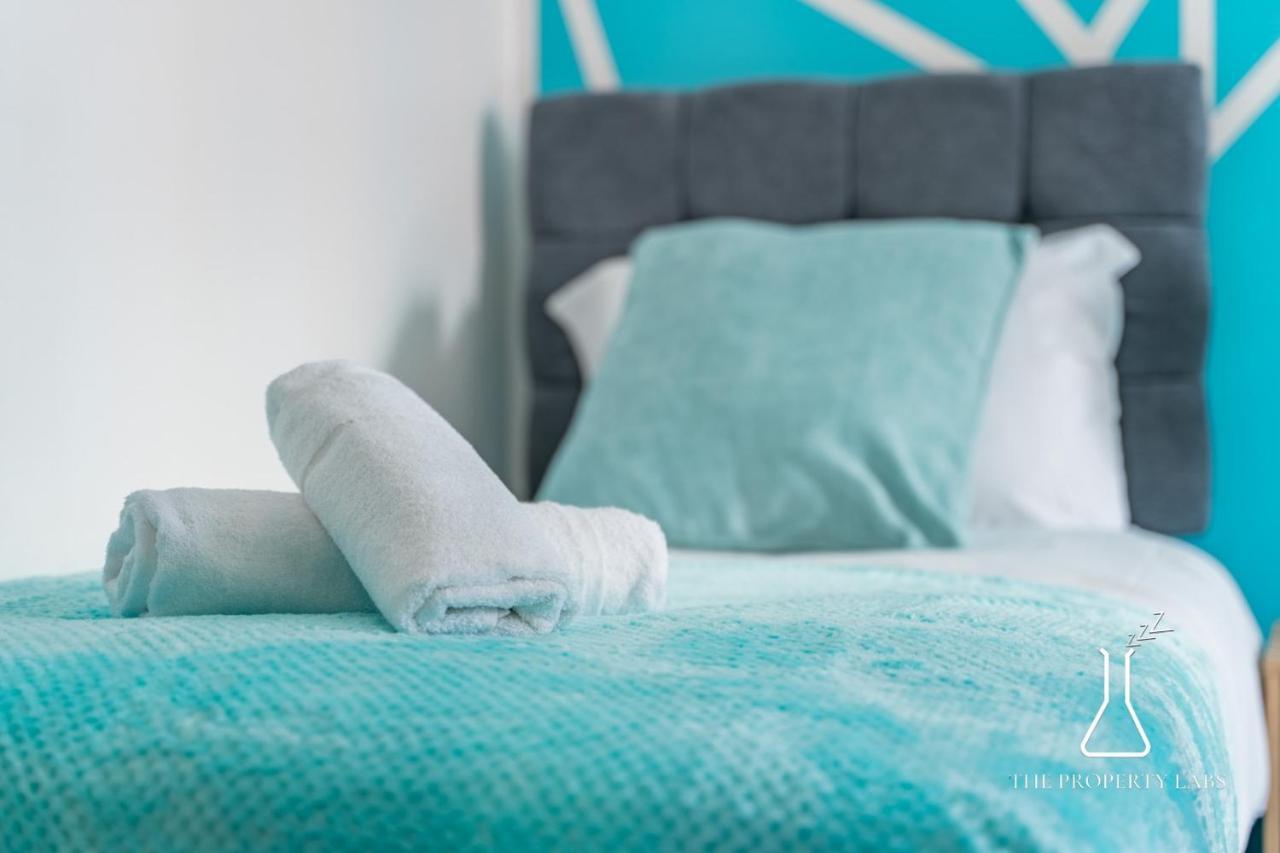 Apartment Luxury Townhouse: Centre Balcony & Free Parking Birmingham