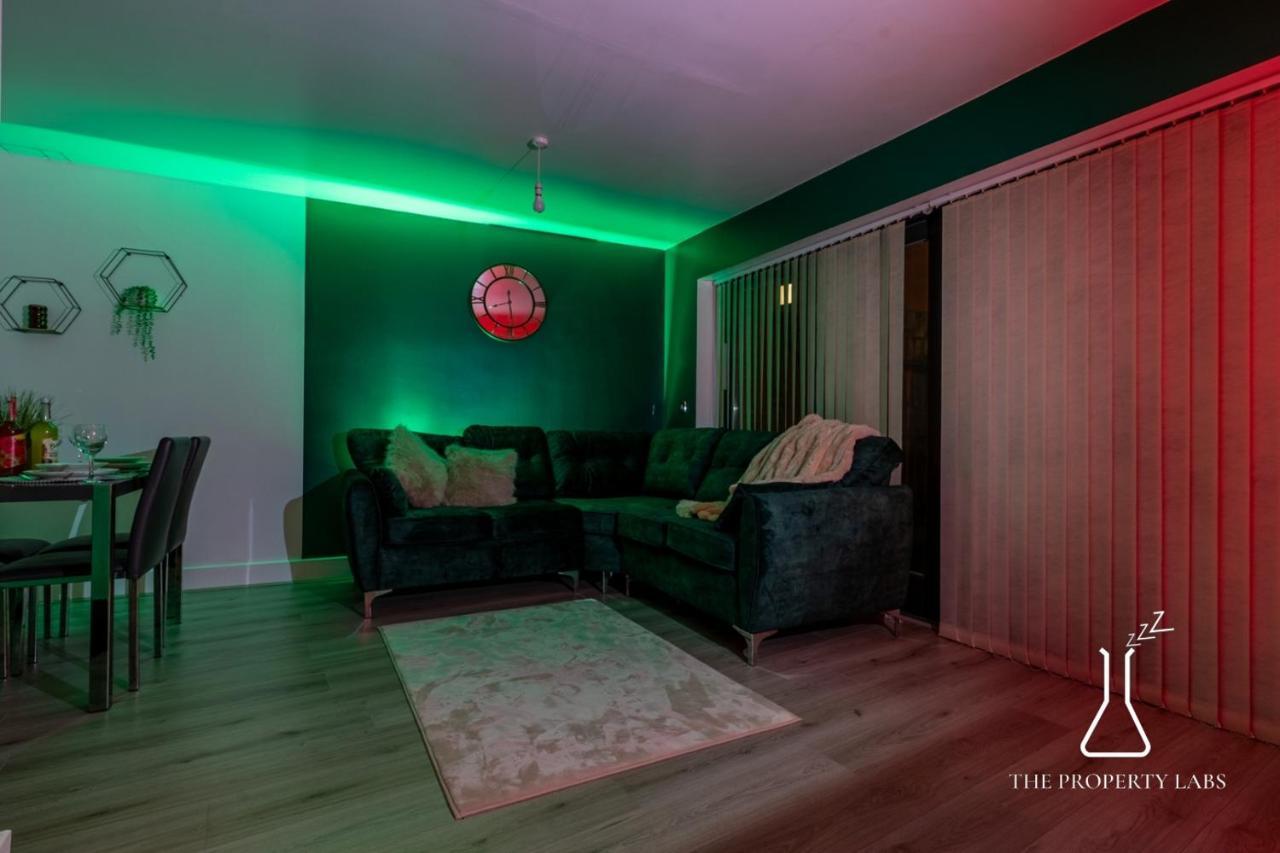 Apartment Luxury Townhouse: Centre Balcony & Free Parking Birmingham